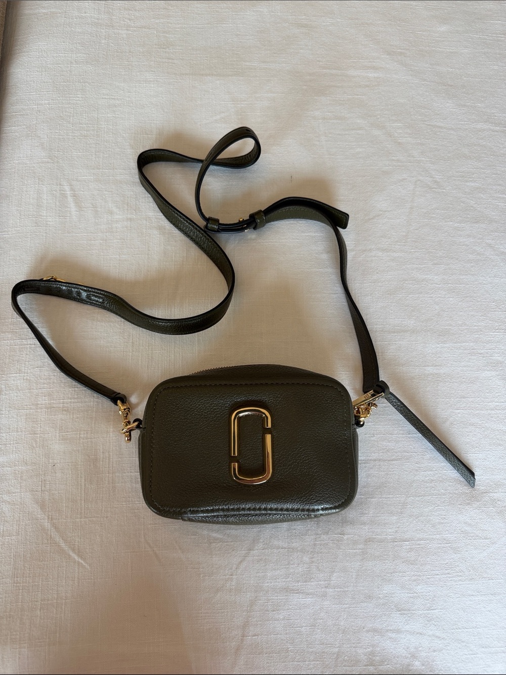 Marc Jacobs Olive Leather Snapshot Crossbody with Gold Hardware
